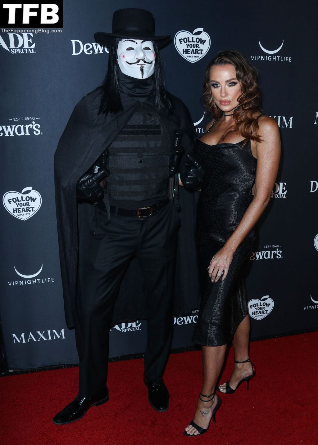 Busty Amber Nichole Miller Looks Hot in Black at the 2021 Maxim Halloween Party (5 Photos)