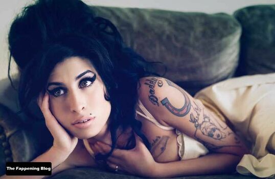 Amy Winehouse / amywinehouse / thezorromask Nude Leaks OnlyFans Photo 227