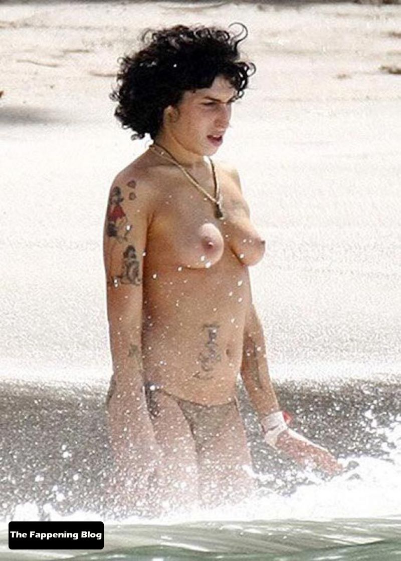 Amy-Winehouse-Nude-Photo-Collection-5-thefappeningblog.com_.jpg