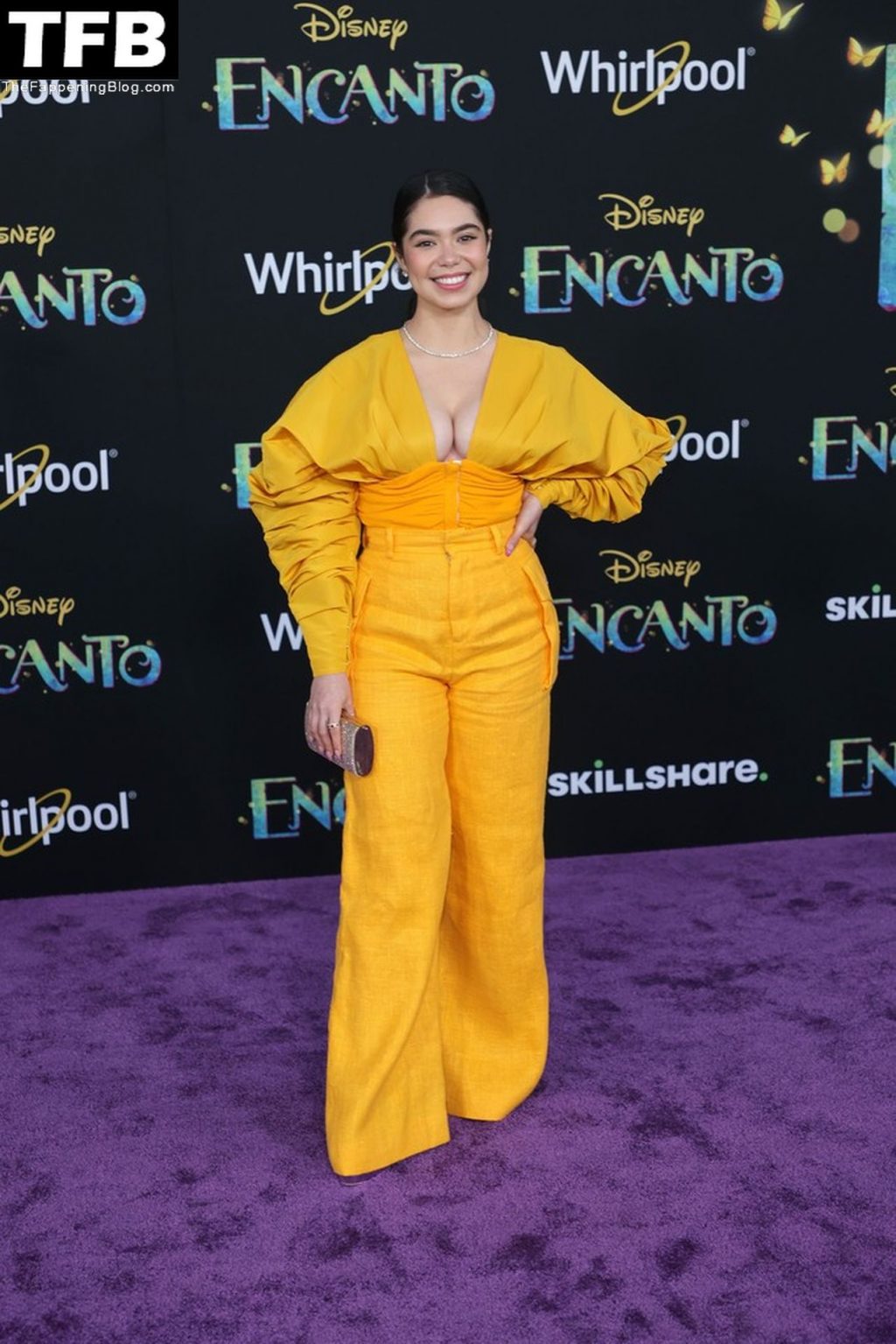 Auli’i Cravalho Shows Off Her Sexy Tits at the “Encanto” Premiere in Hollywood (7 Photos)