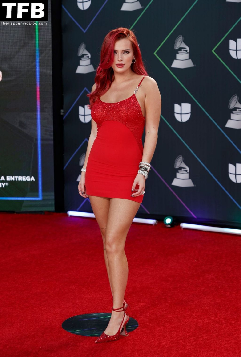 Bella Thorne Looks Hot in Red at the 22nd Annual Latin Grammy Awards (12 Photos)