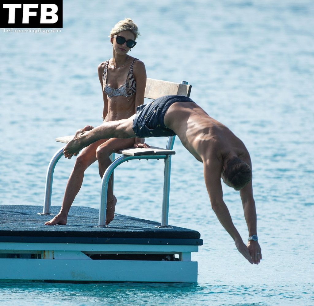 Max Chilton &amp; Chloe Roberts are Seen Relaxing on the Beaches of Barbados (37 Photos)