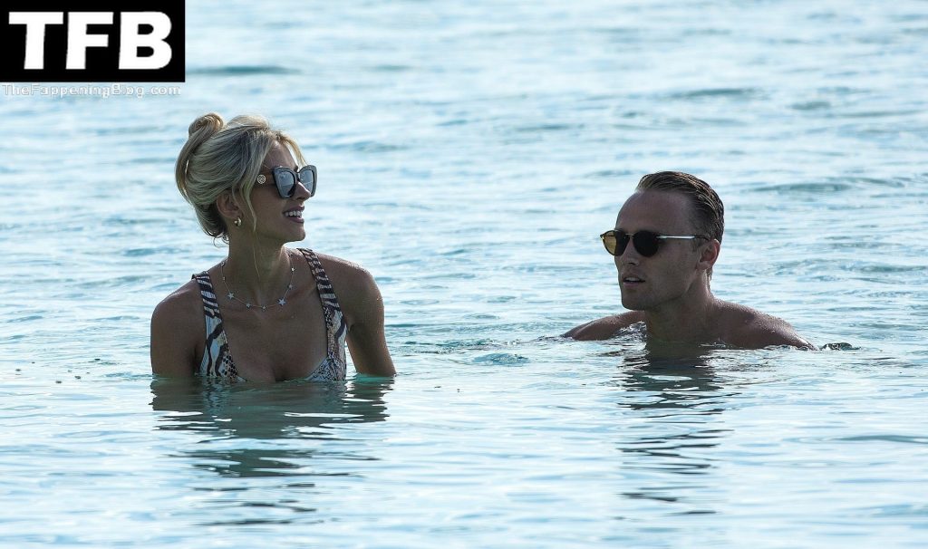 Max Chilton &amp; Chloe Roberts are Seen Relaxing on the Beaches of Barbados (37 Photos)