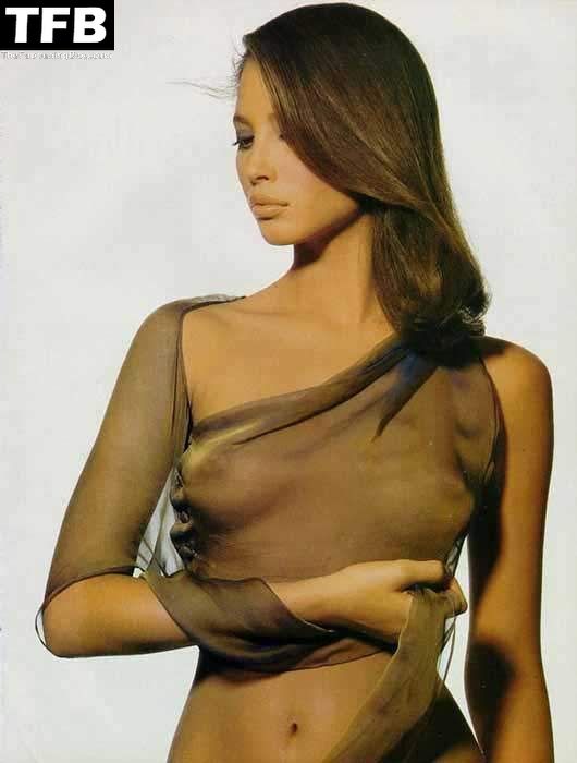 Christy-Turlington-nude-sexy-collection-32-thefappeningblog.com_.jpg