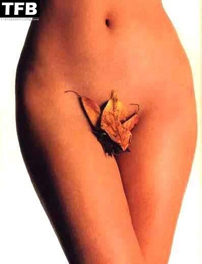 Christy Turlington Nude &amp; Sexy Collection (42 Photos)