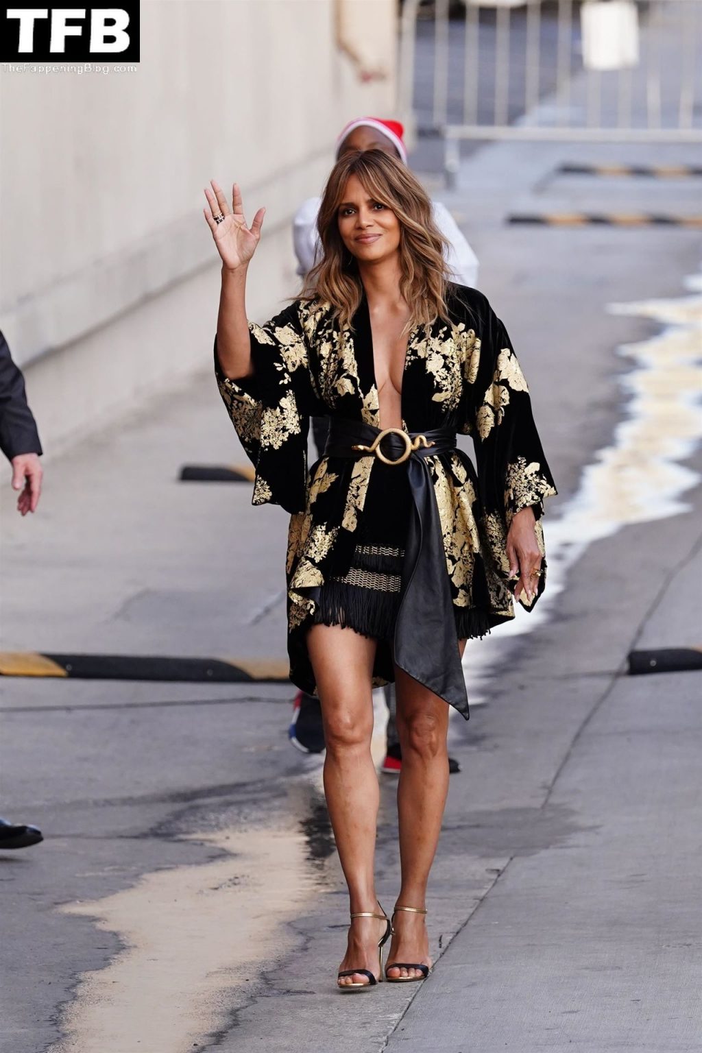 Halle Berry Stuns the Crowd at Jimmy Kimmel Live! in a Sexy Black and Gold Dress (147 Photos)