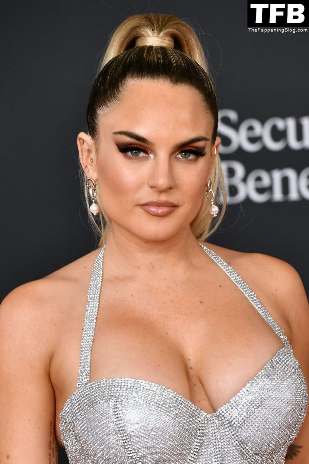 JoJo Teases Her Boobs and Music at the 2021 American Music Awards (42 Photos)