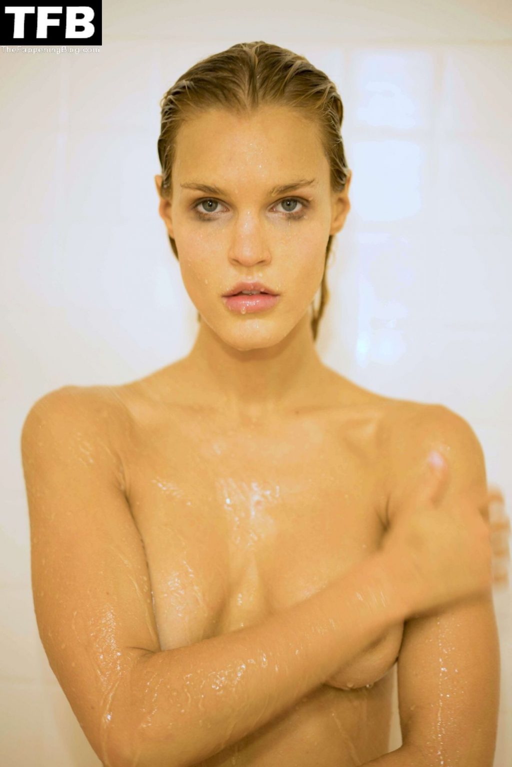Joy Corrigan Displays Her Fantastic Body in a Full Frontal Nude Shoot by Kesler Tran (38 Photos)