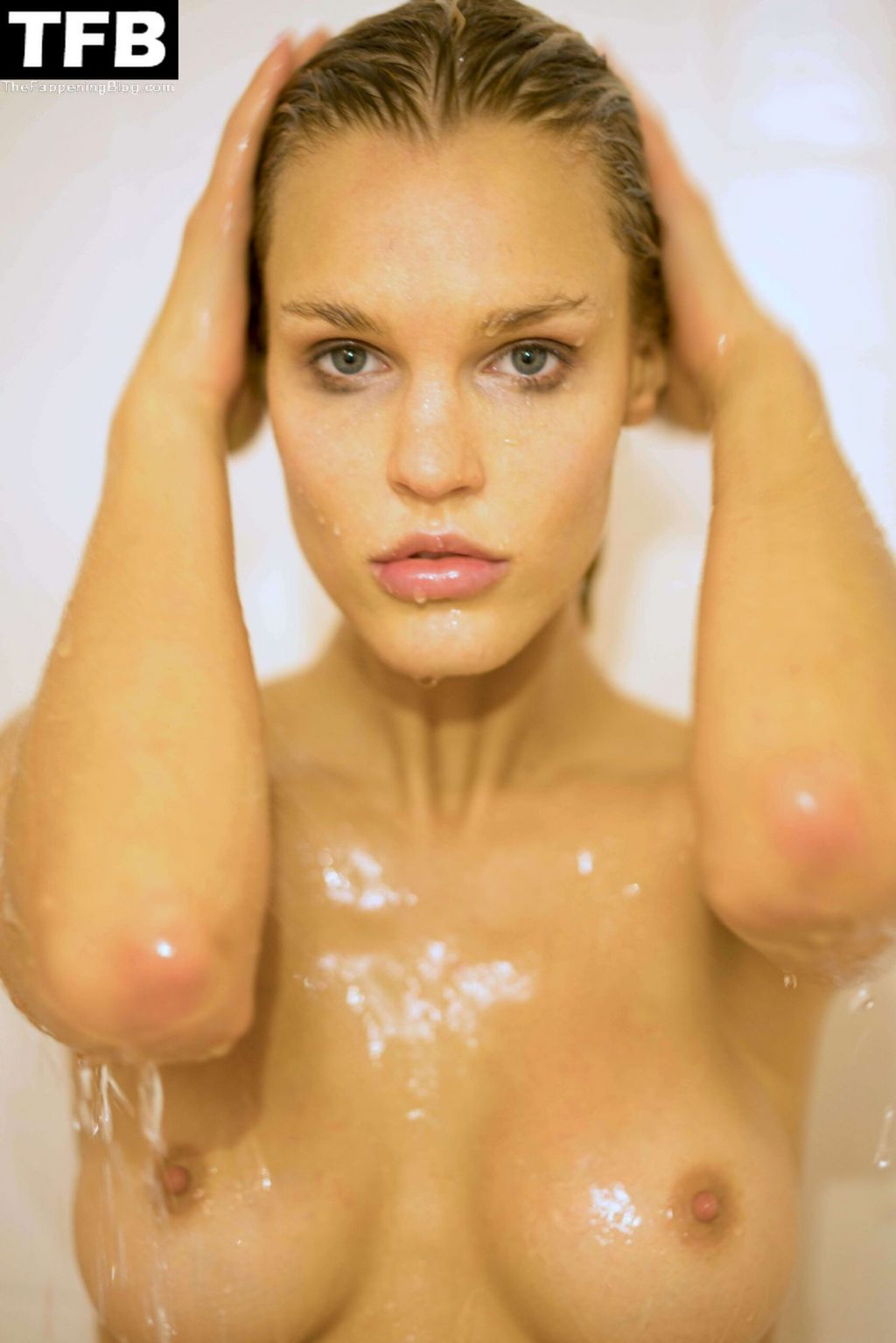 Joy Corrigan Displays Her Fantastic Body in a Full Frontal Nude Shoot by Kesler Tran (38 Photos)