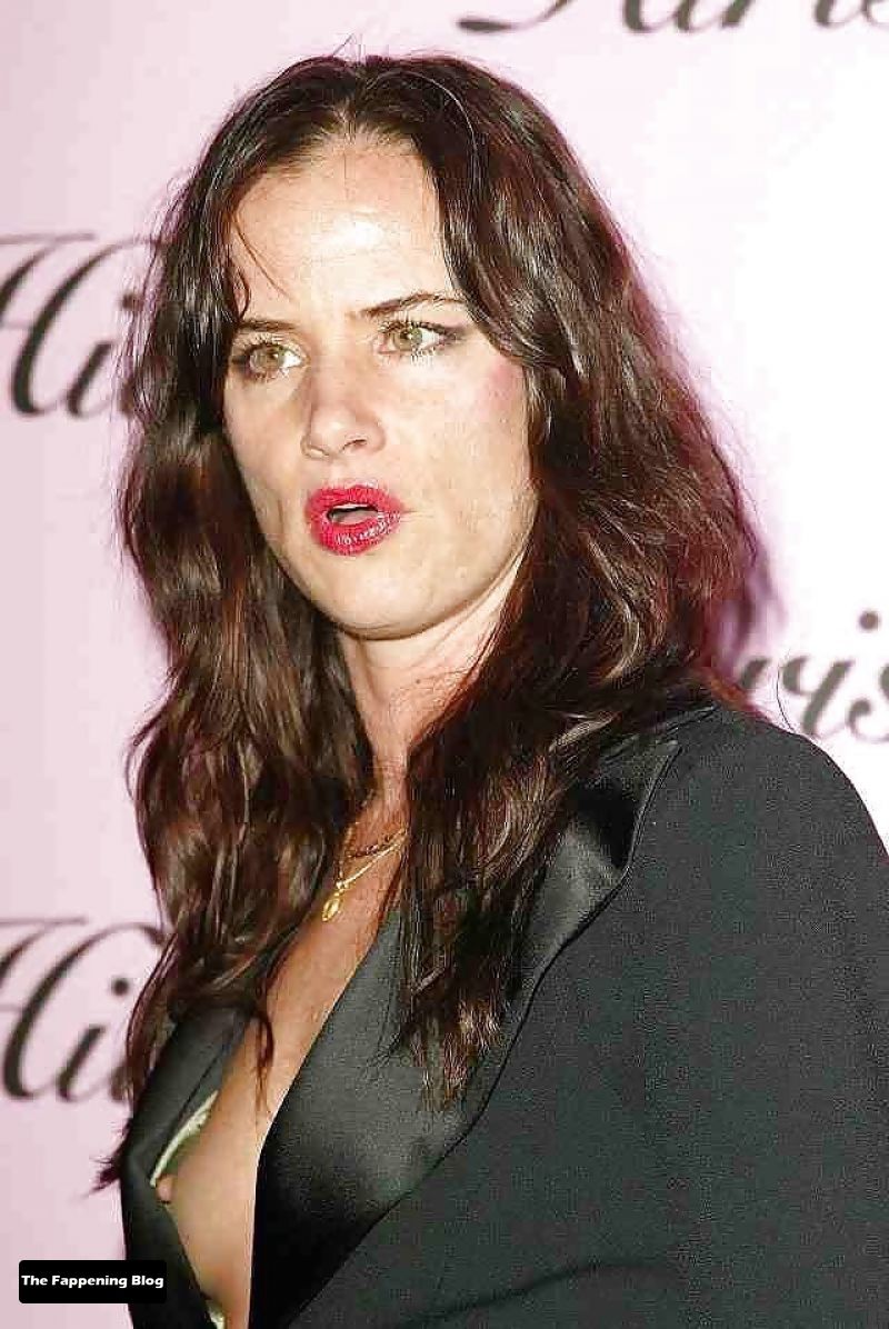 Juliette Lewis Naked Sexy 1