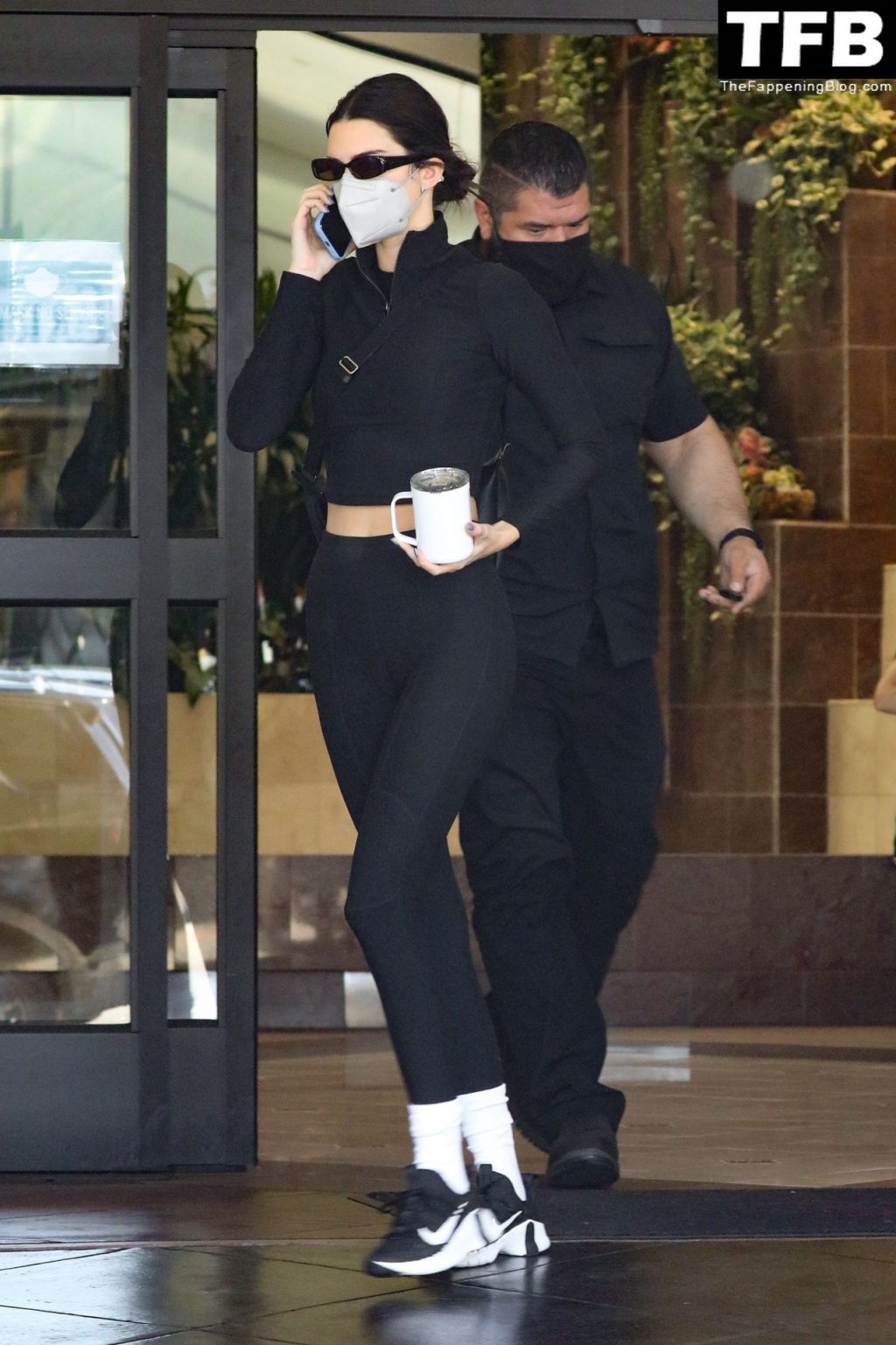 Kendall Jenner Flaunts Her Slender Figure and Cameltoe in LA (39 Photos)