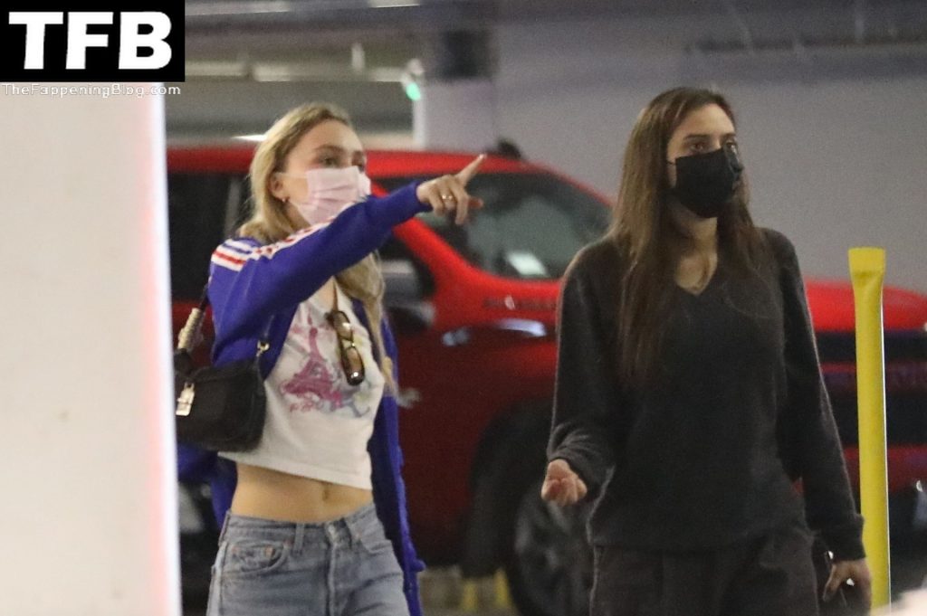 Lily-Rose Depp is Seen Braless While Shopping in Beverly Hills (47 Photos)