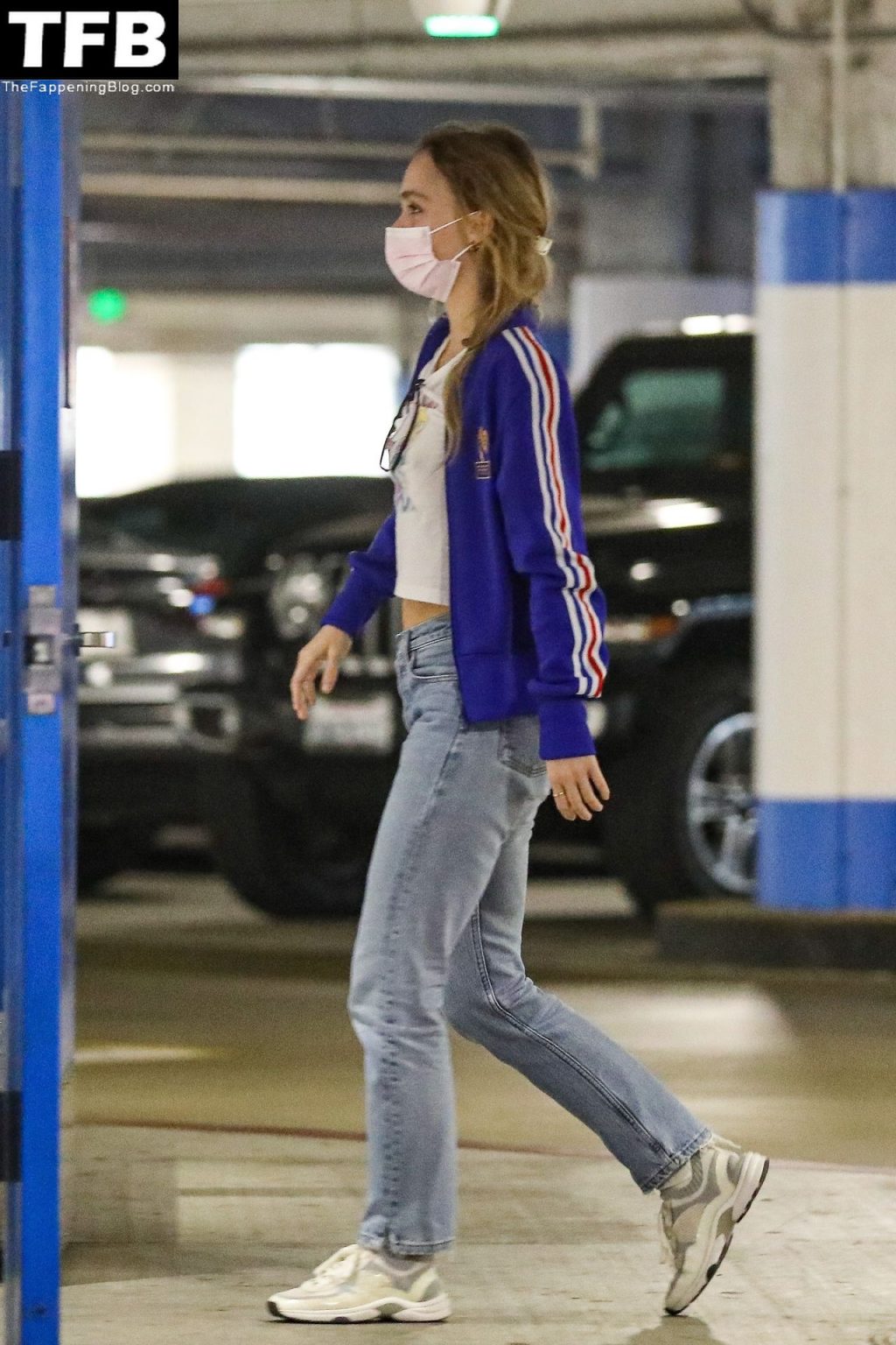 Lily-Rose Depp is Seen Braless While Shopping in Beverly Hills (47 Photos)