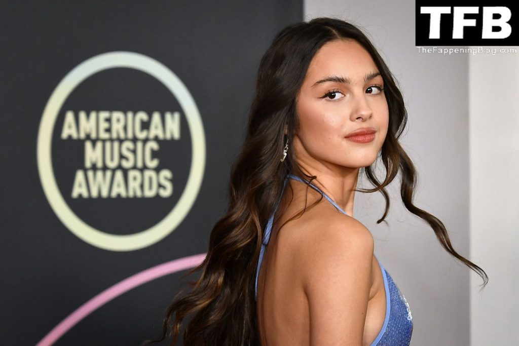 Olivia Rodrigo Shows Off Her Sexy Tits at the 2021 American Music Awards (53 Photos)