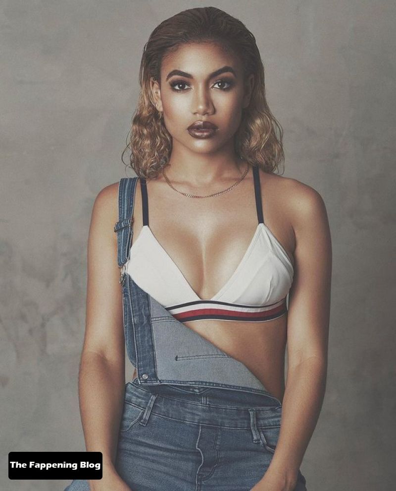 Paige Hurd Sexy Collection (23 Photos + Videos)