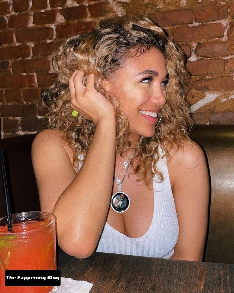 Paige Hurd Sexy Collection (23 Photos + Videos)