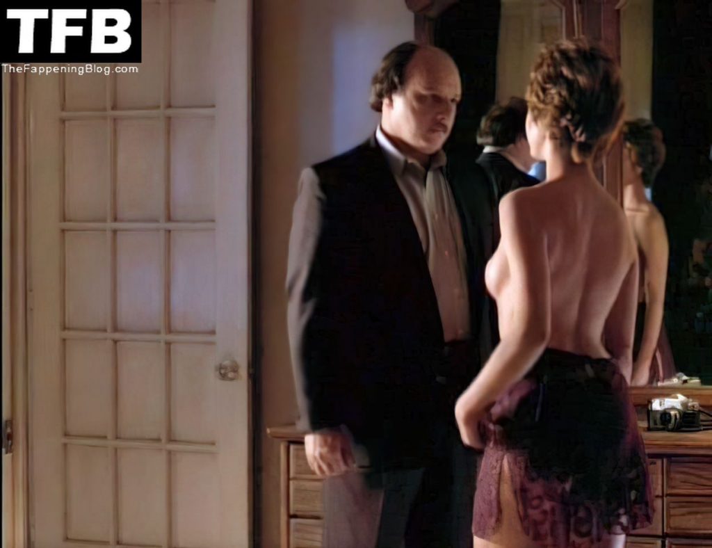 Sharon Lawrence Nude – NYPD Blue (4 Pics + Video)