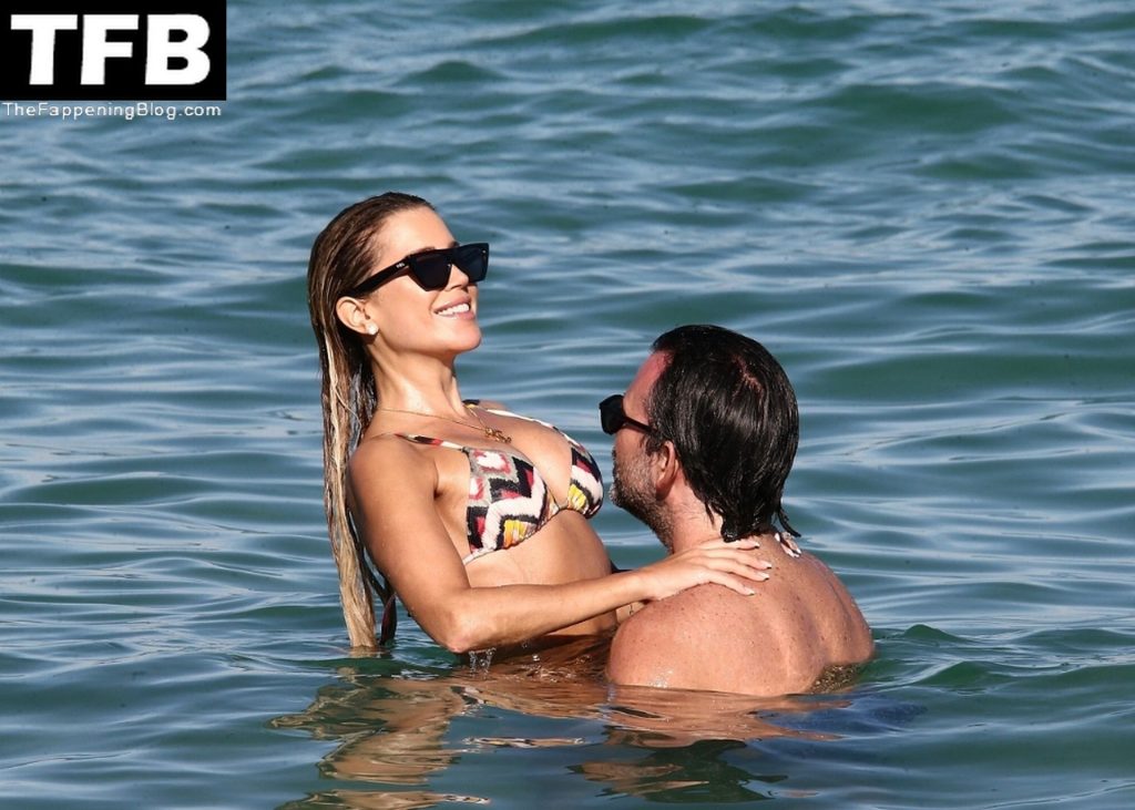 Sylvie Meis &amp; Niclas Castello Put on a Loved-Up Display as They Hit the Beach in Miami (159 Photos)