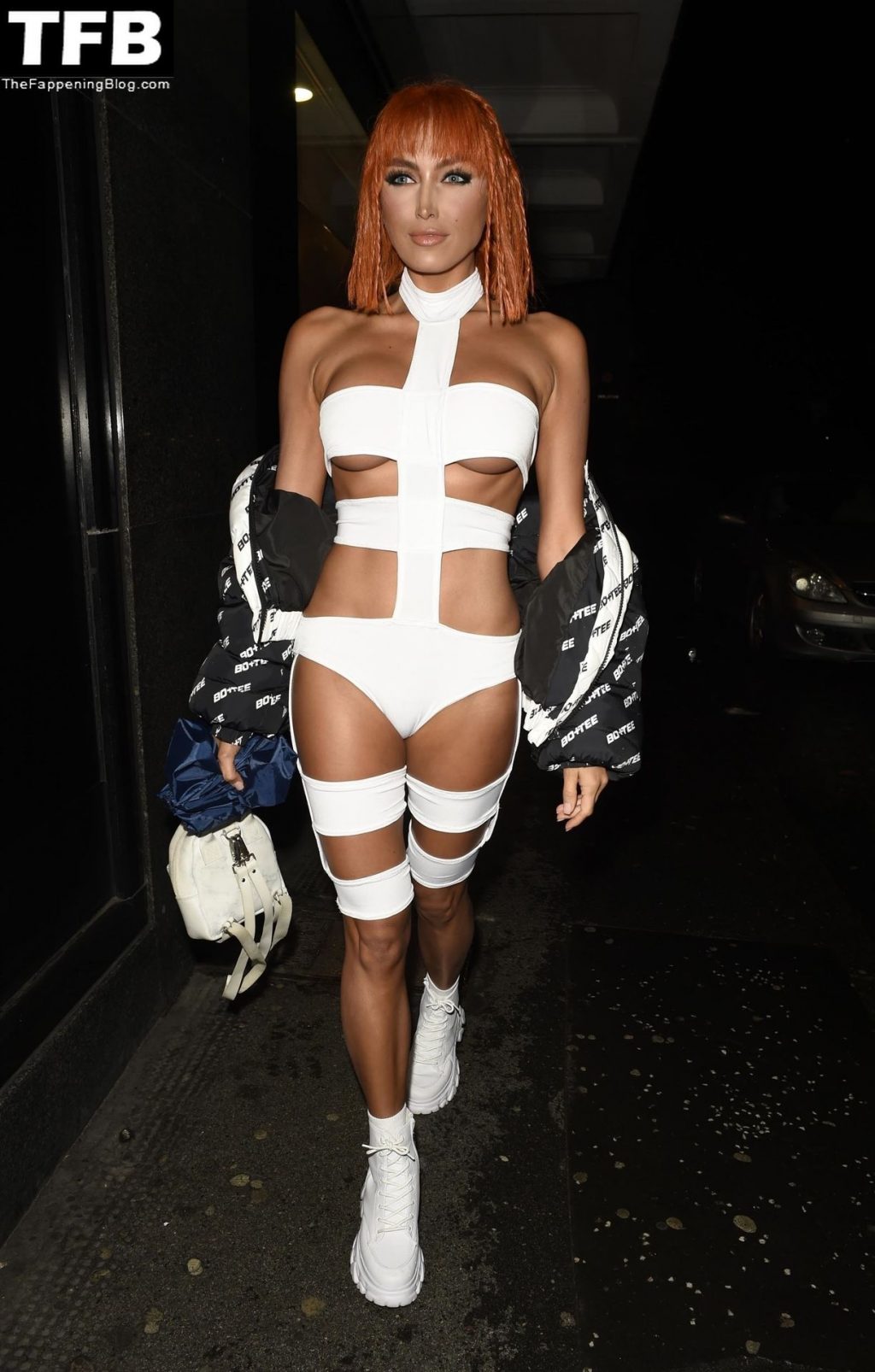ZaraLena Jackson Shows Off Her Sexy Tits as Leeloo at the Nuage Halloween Party (20 Photos + Video)