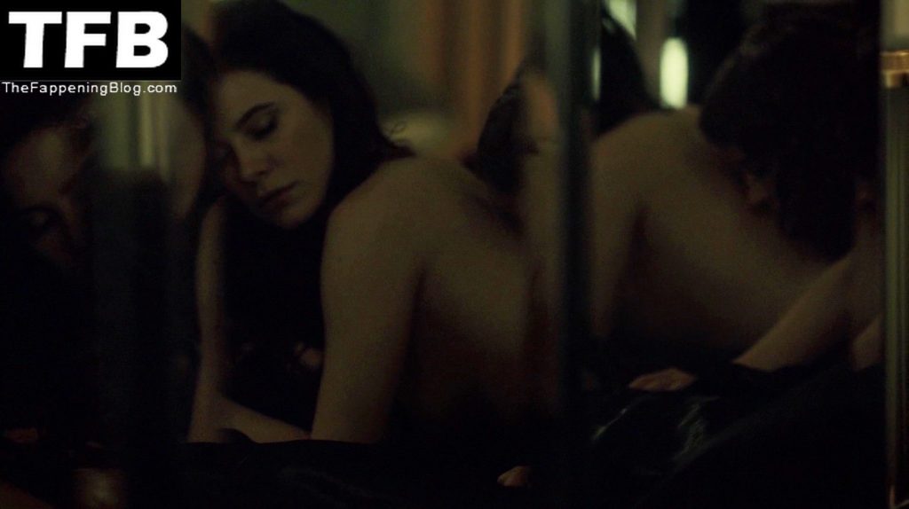 Katharine Isabelle Nude & Sexy Collection (31 Photos) .
