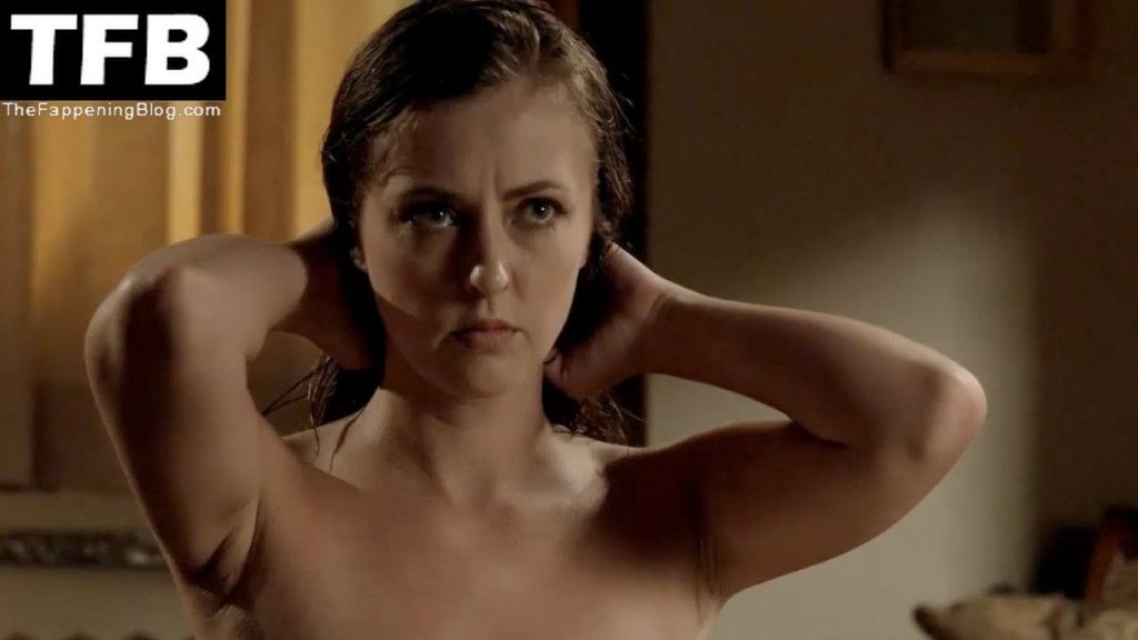 Katharine Isabelle Nude & Sexy Collection (31 Photos) 