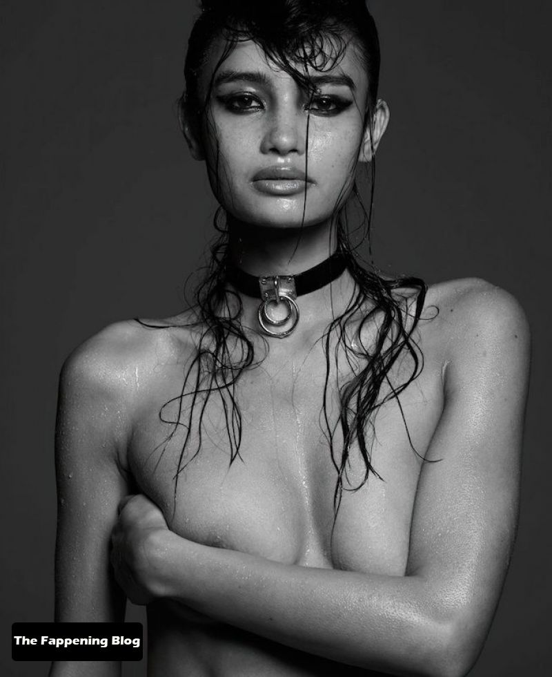 Kelsey Merritt Nude &amp; Sexy Collection (82 Photos)