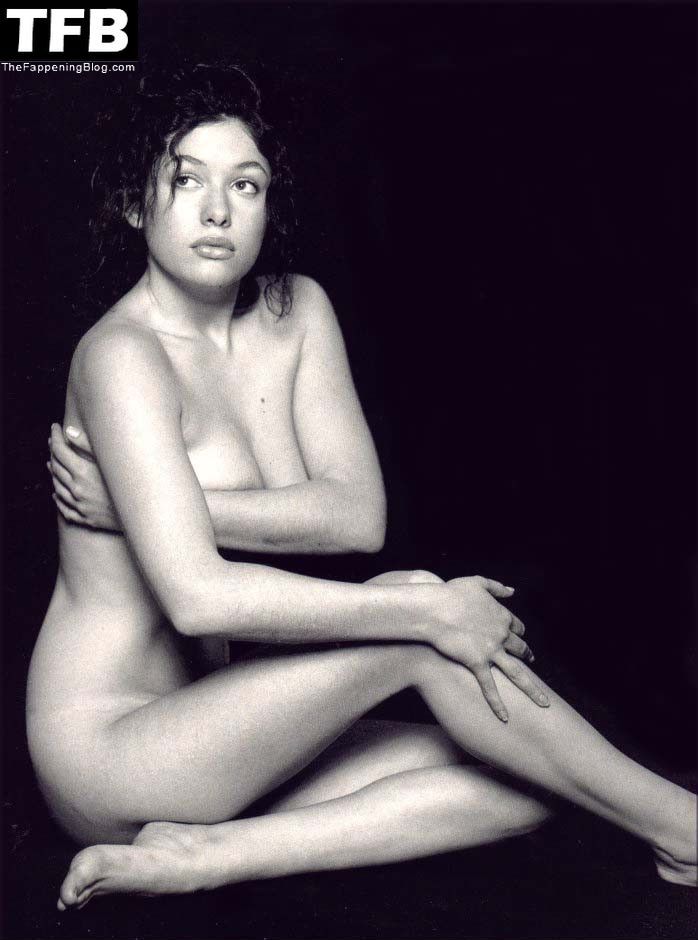 Sarah Felberbaum Nude Collection (17 Photos)