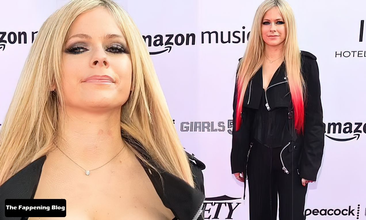 Avril Lavigne Sexy Tits 1