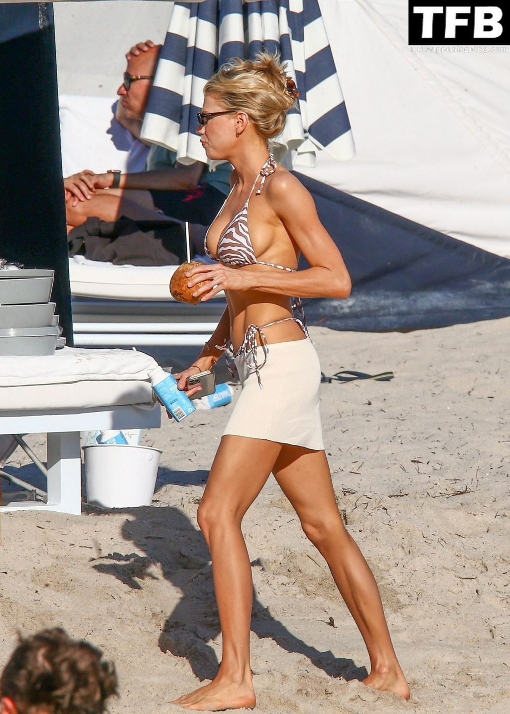 Charlotte McKinney Hits the Beach in Miami (82 Photos)