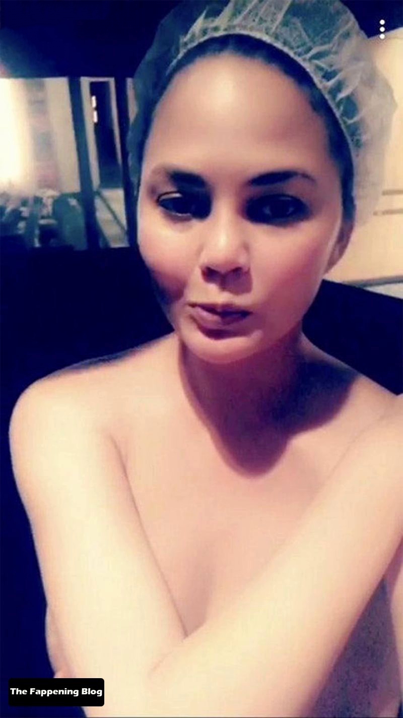 Chrissy Teigen Nude &amp; Sexy Collection (87 Photos + Videos)