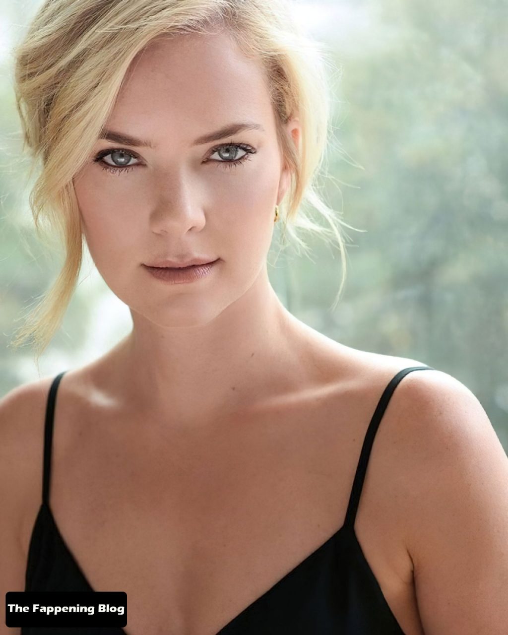 Cindy Busby Sexy Collection (11 Photos + Video)