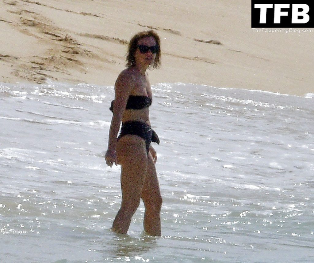 Emma Watson Shows Off Her Magical Sizzling Bikini-Clad Body on Her Sun-Soaked Holiday in Barbados (91 Photos)