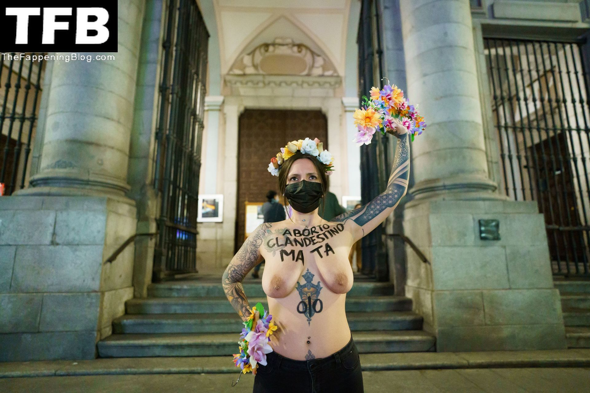 Femen-Nude-Protest-The-Fappening-Blog-11.jpg