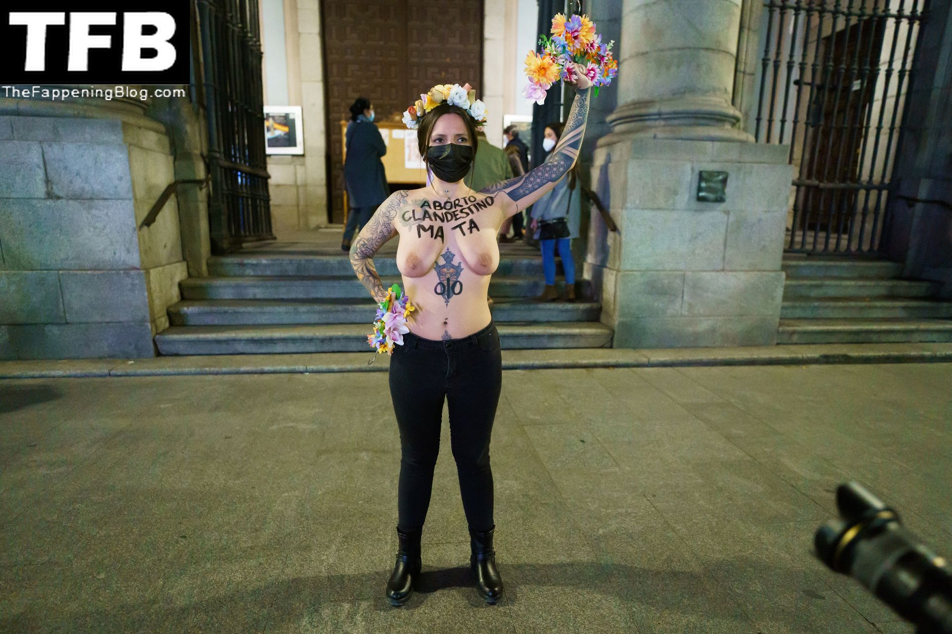 Femen-Nude-Protest-The-Fappening-Blog-3.jpg