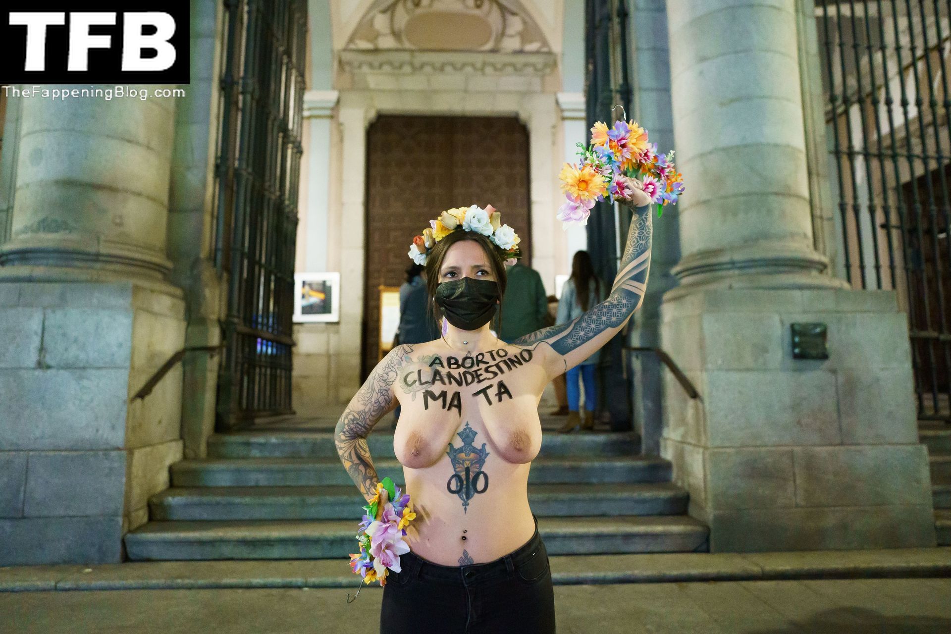 Femen-Nude-Protest-The-Fappening-Blog-7.jpg