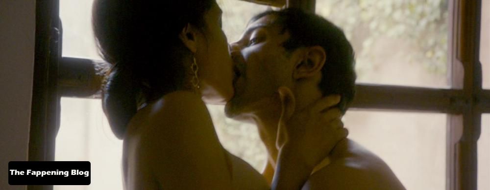 Freida-Pinto-Nude-Photo-Collection-scr-4-thefappeningblog.com_.jpg