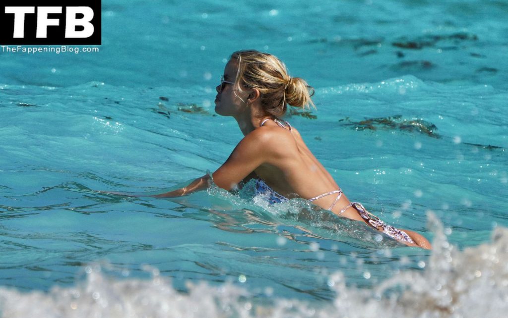 Frida Aasen &amp; Tommy Chabria Enjoy Their Vacations in St Barts (43 Photos)