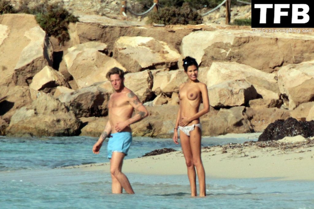 Goga Ashkenazi Flashes Her Nude Tits on the Beach in Ibiza (11 Photos)