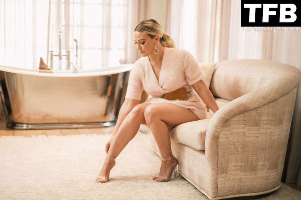 Hilary Duff Shows Off Her Shapely Legs and Dazzles in Festive Tinsel Smash + Tess Romper (12 Photos)