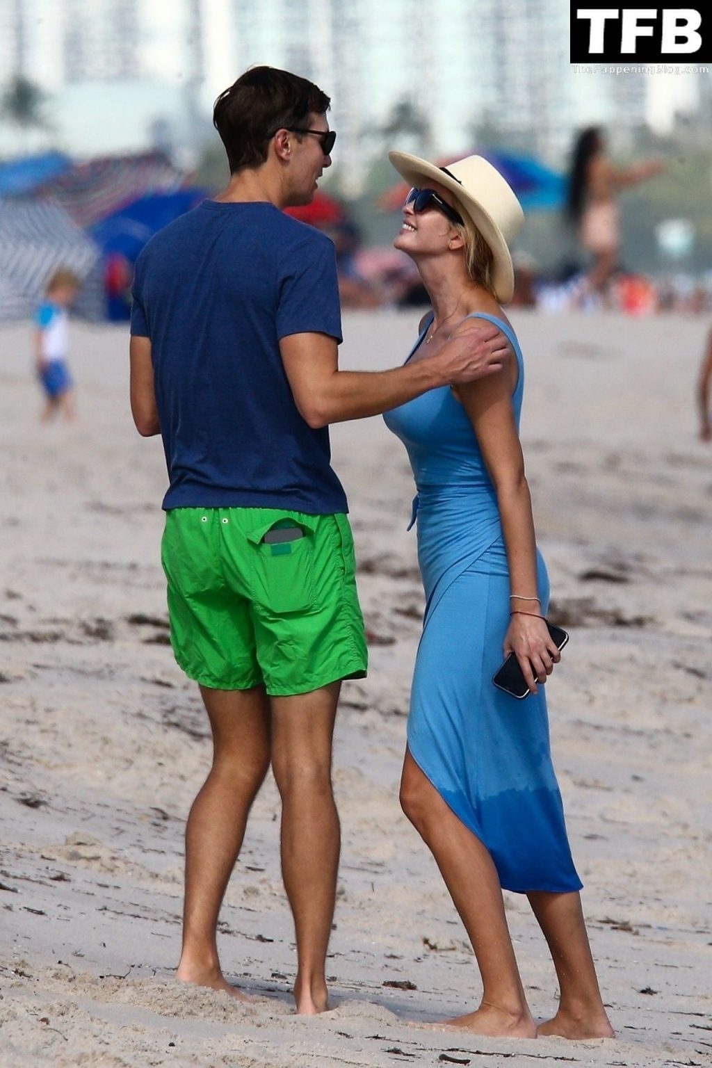 Ivanka Trump &amp; Jared Kushner Do Sunday at the Beach (68 Photos)