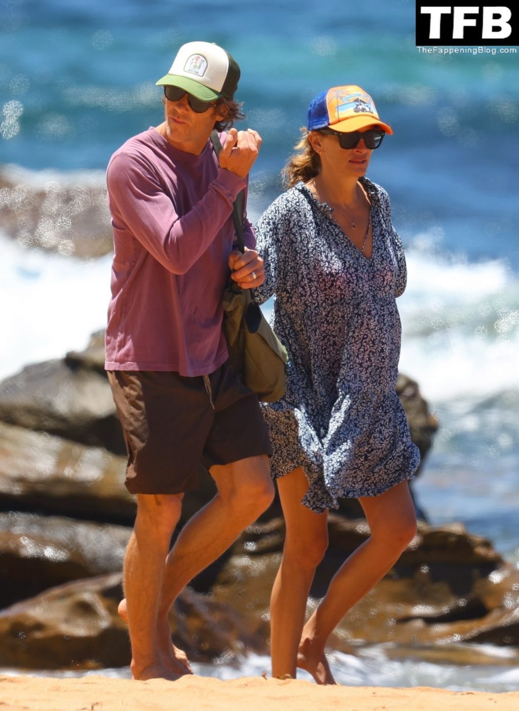 Julia Roberts Looks Hot in a Swimsuit at the Beach in Sydney (76 Photos)