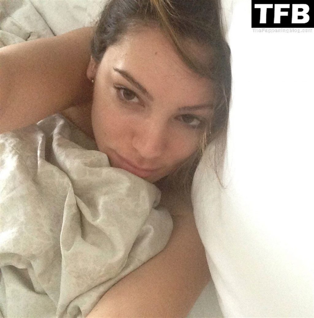 Kelly Brook Nude Leaked The Fappening Collection (58 Photos + New Video)
