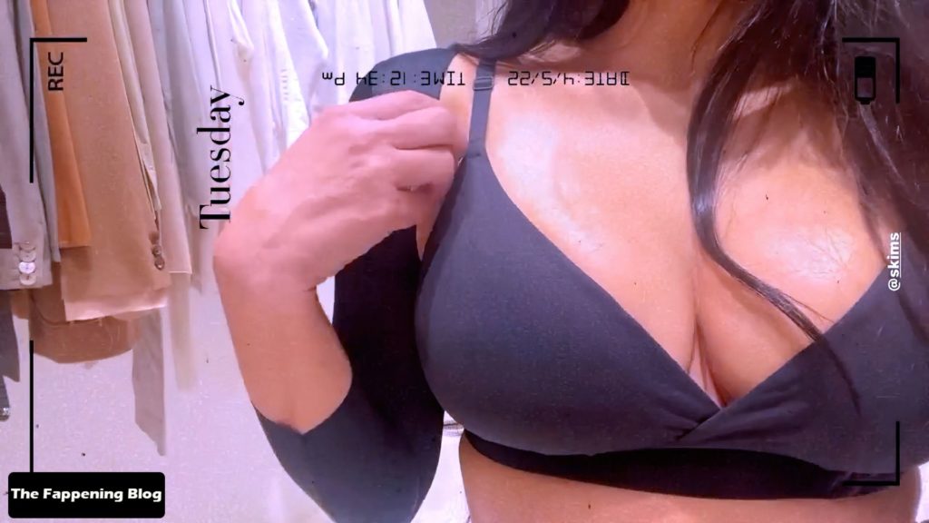 Kim Kardashian Sexy (28 Hot Photos)
