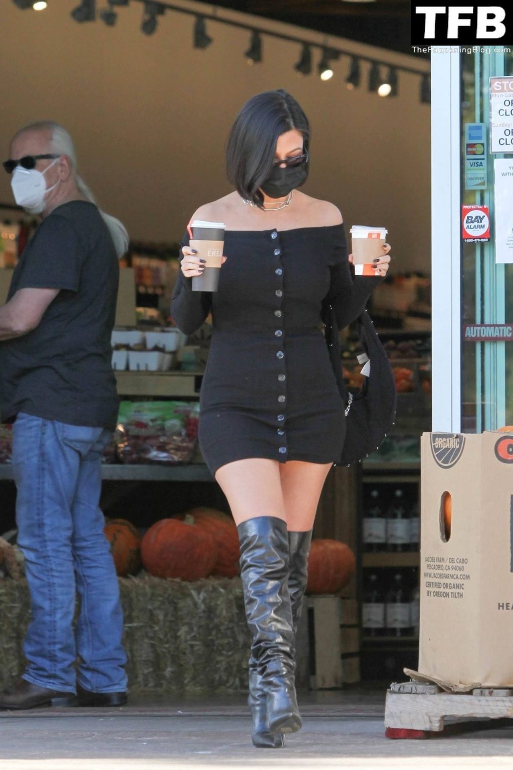 Braless Kourtney Kardashian &amp; Travis Barker Go Grocery Shopping Together at Erewhon Market (41 Photos)