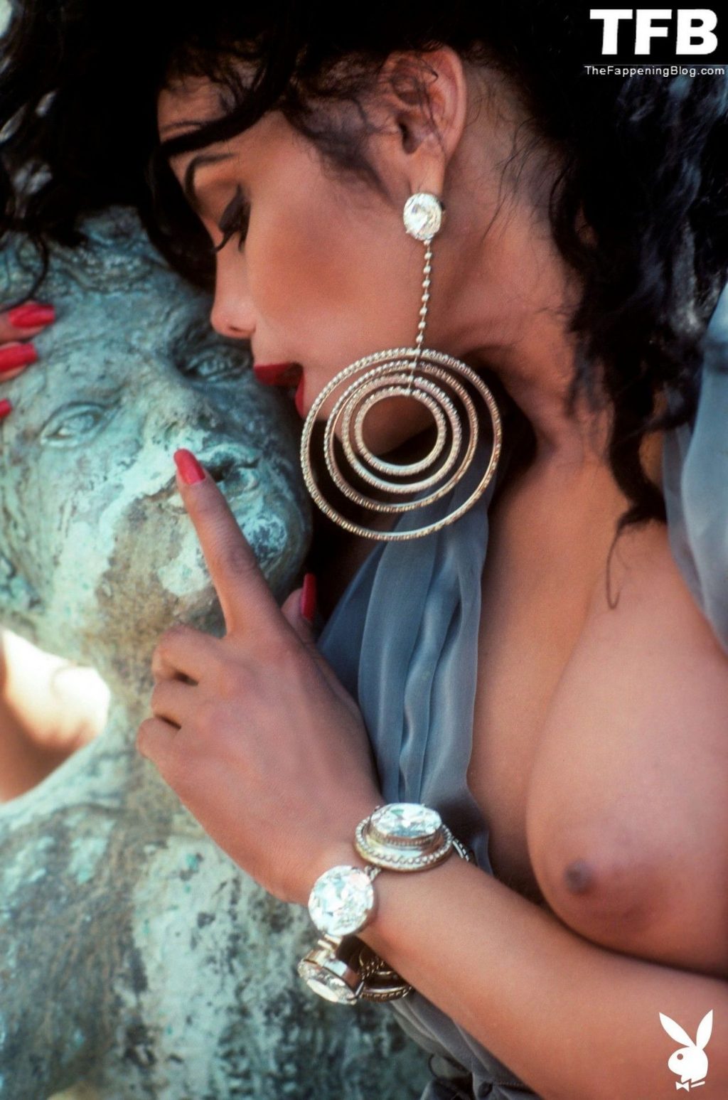 La Toya Jackson Nude &amp; Sexy Collection (52 Photos)