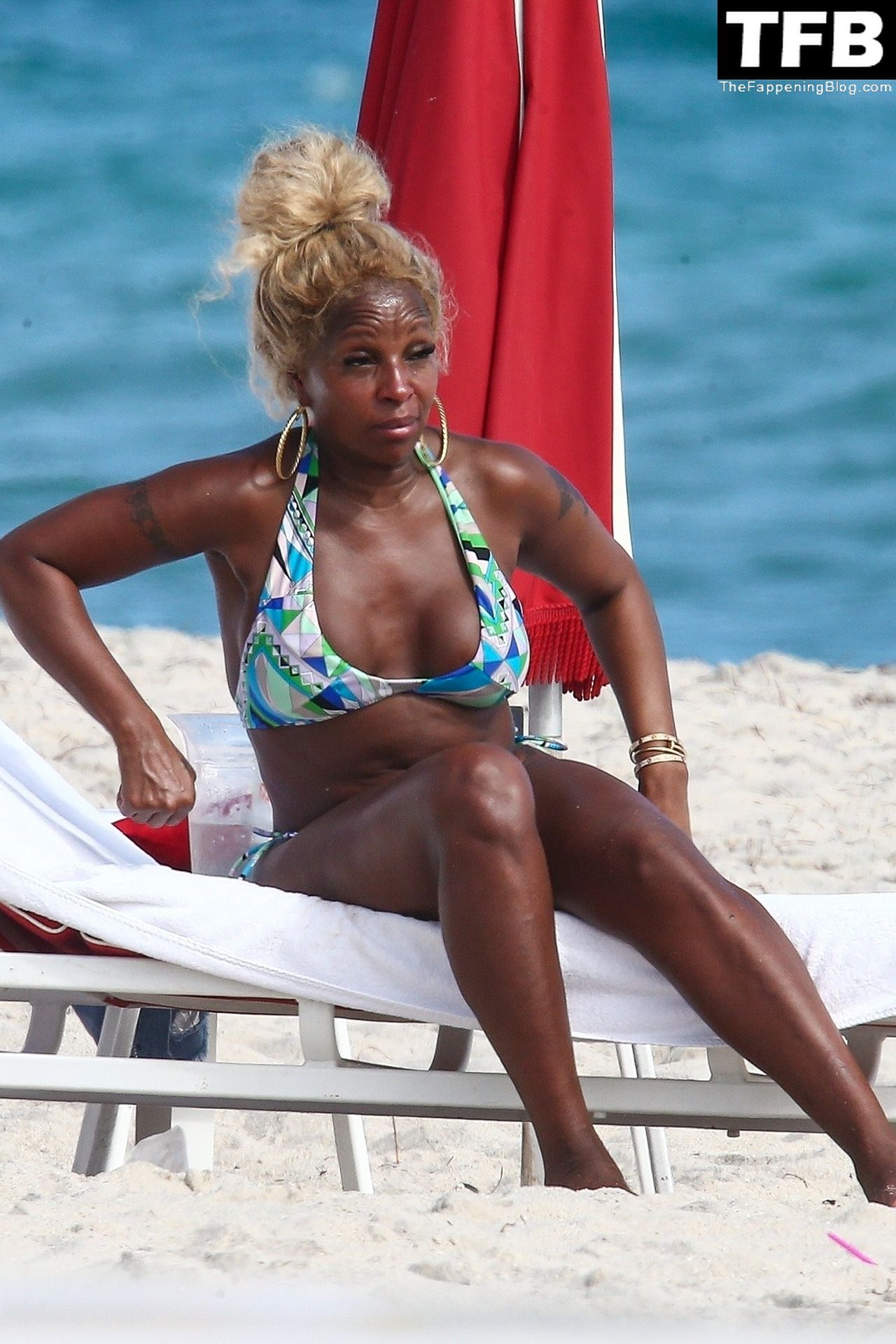 Mary-J.-Blige-Sexy-The-Fappening-Blog-17-1.jpg