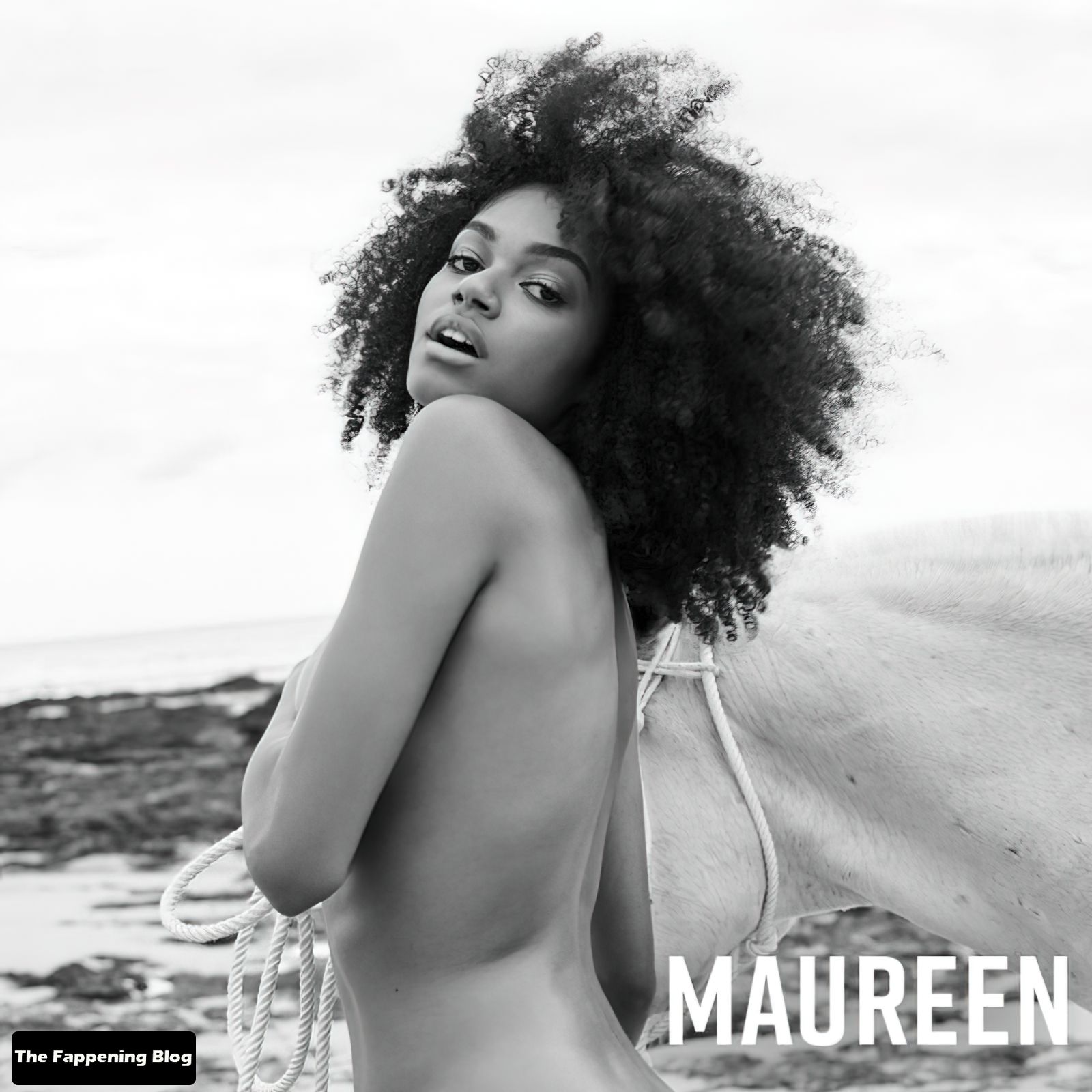 Maureen-Ugodi-Topless-and-Sexy-Photo-Collection-9-thefappeningblog.com_.jpg