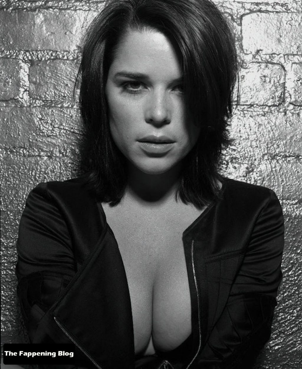 Neve Campbell Nude &amp; Sexy Collection (42 Photos + Videos)
