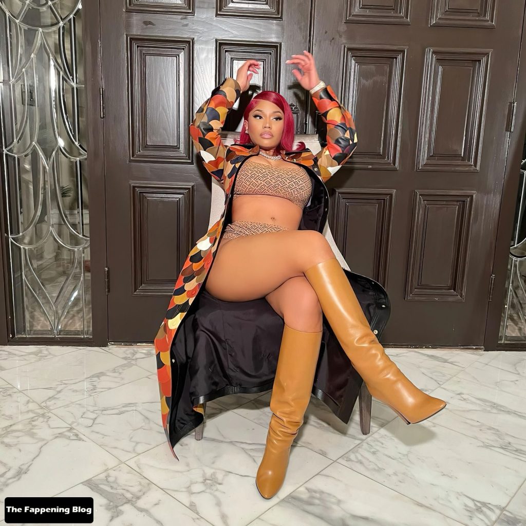 Nicki Minaj Sexy (7 New Photos)