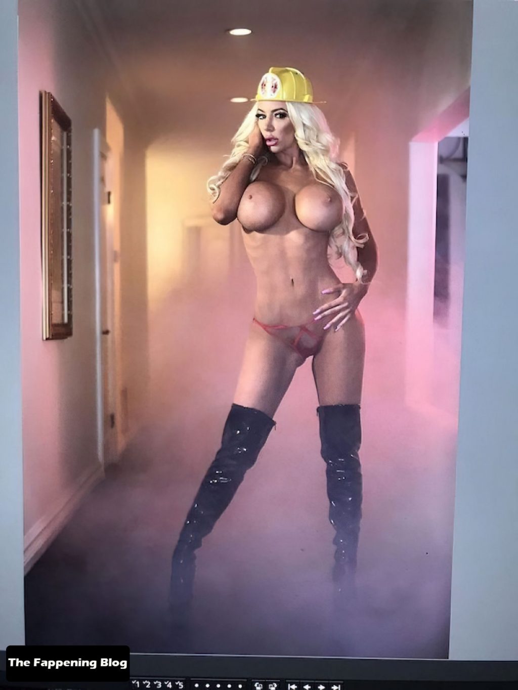 Nicolette Shea Nude Porn Collection (52 Photos + Videos)